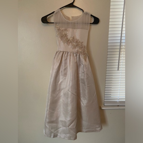 BONNIE JEAN - CHAMPAGNE DRESS - Picture 1 of 7